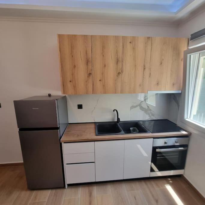 Thanos Apartment Птолемайда Екстериор снимка
