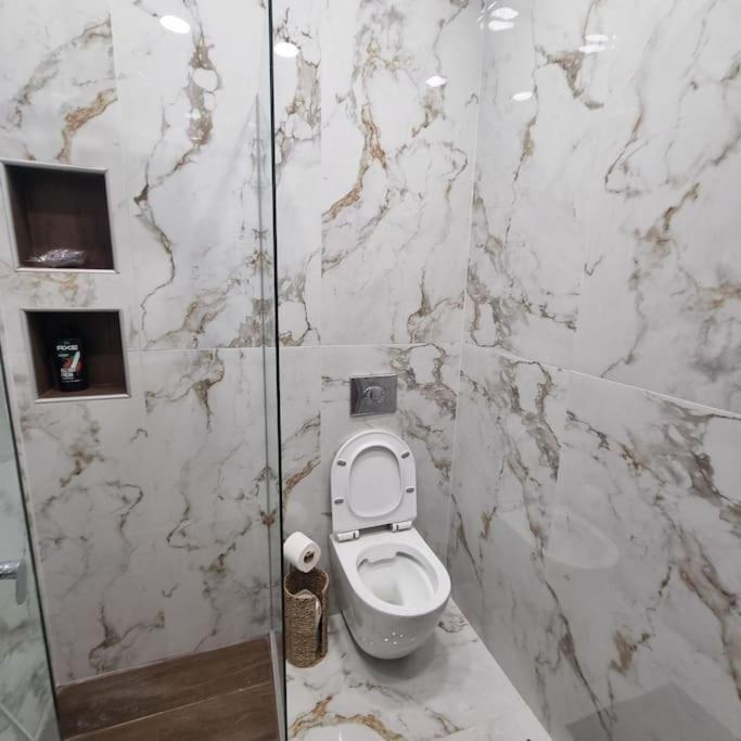 Thanos Apartment Птолемайда Екстериор снимка